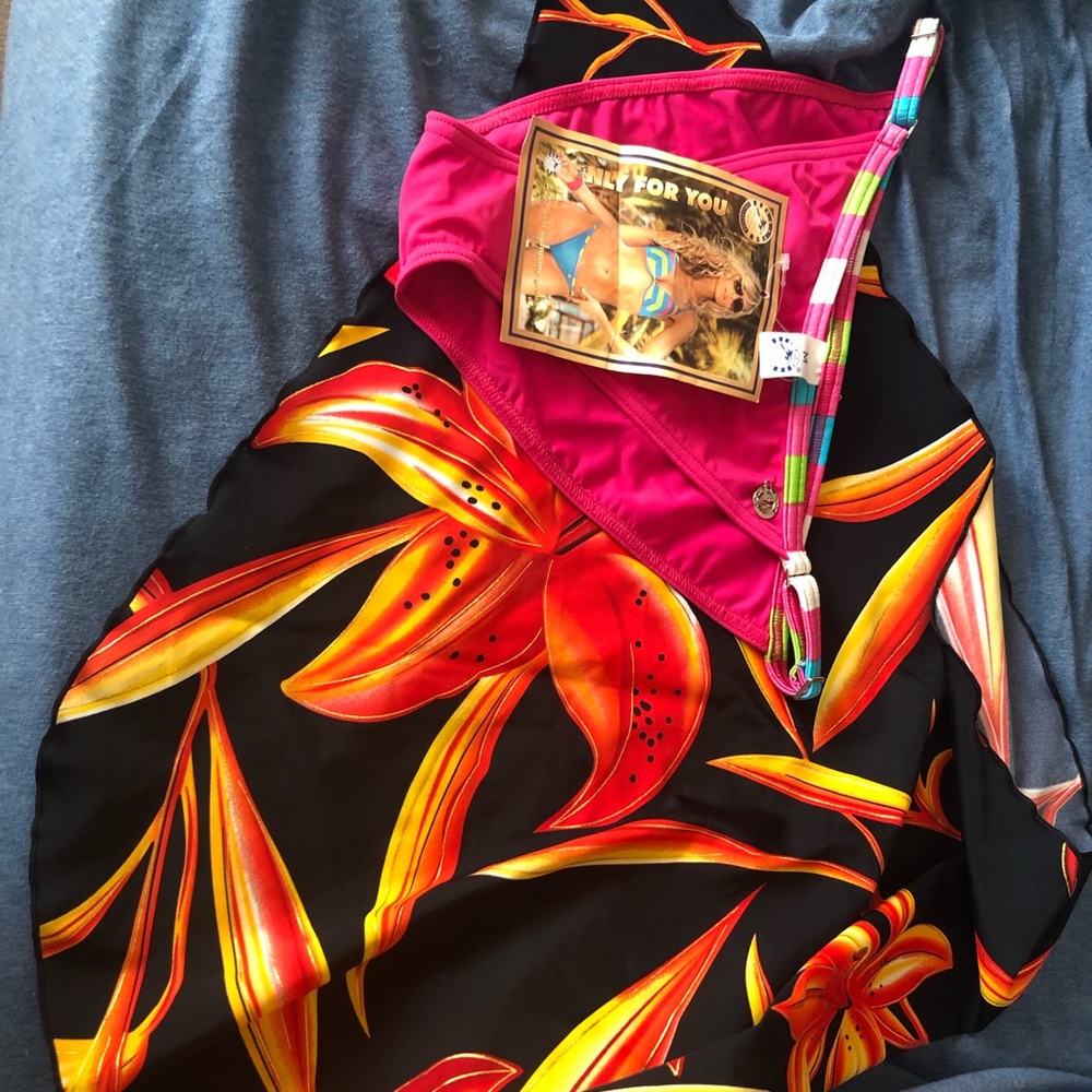Bottom of a swimming suit and a wrap around hips